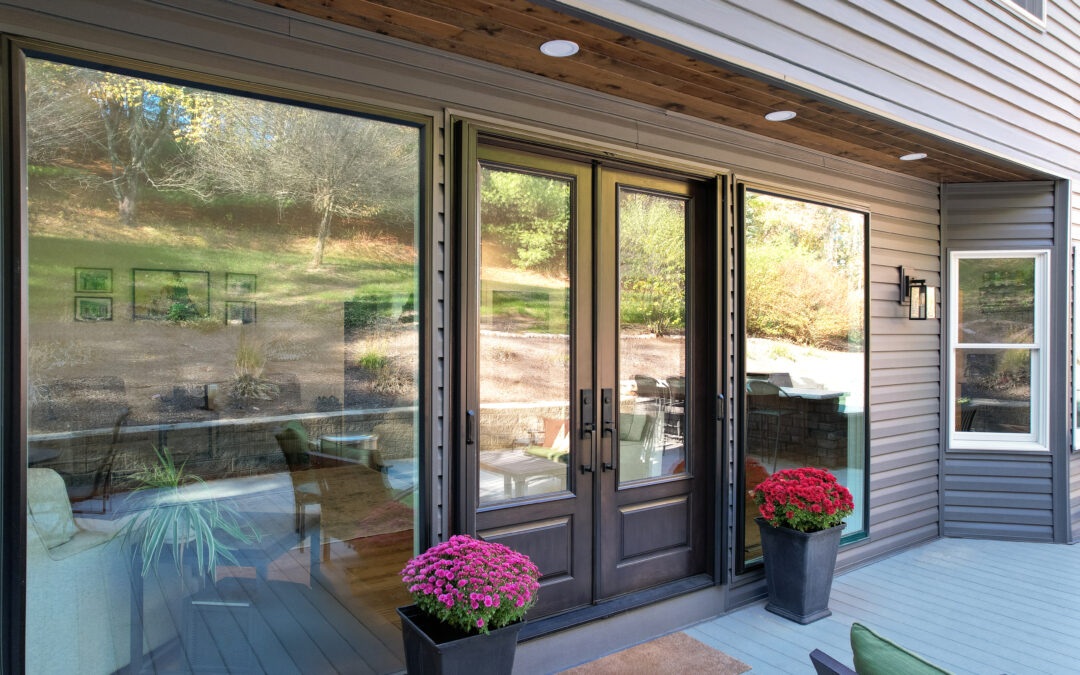 Entry door replacement in Milwaukee area home